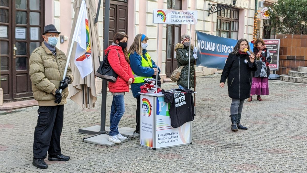 Így büntetik a polgári engedetlenségben résztvevő pedagógusokat