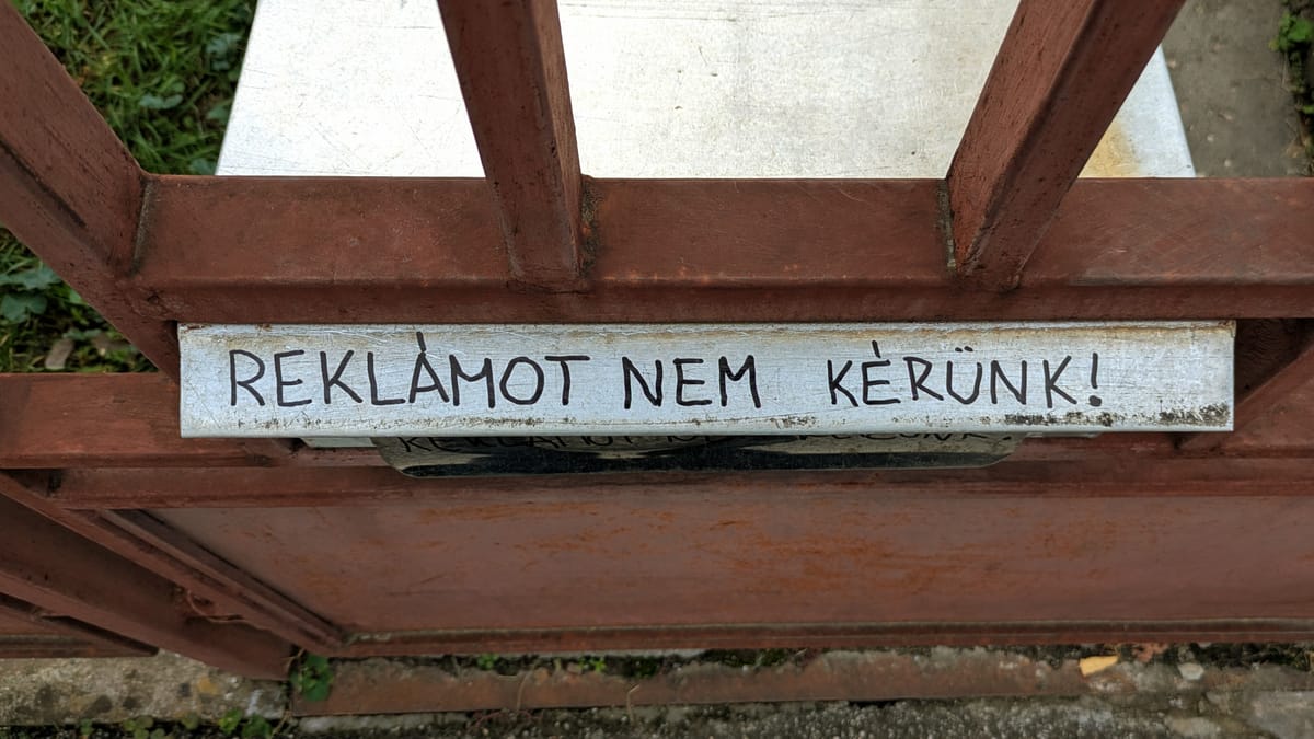 #214 – Fokozatos lépcsőzés | Torzító főműsoridő | Halálos reflektorfény