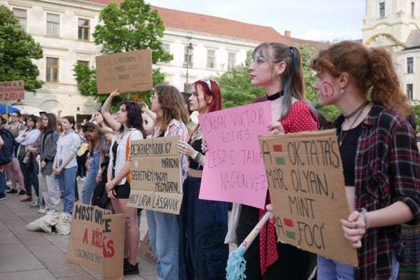 Ez nem rövidtávfutás – Pécsi aktivisták meséltek az oktatási mozgalomról